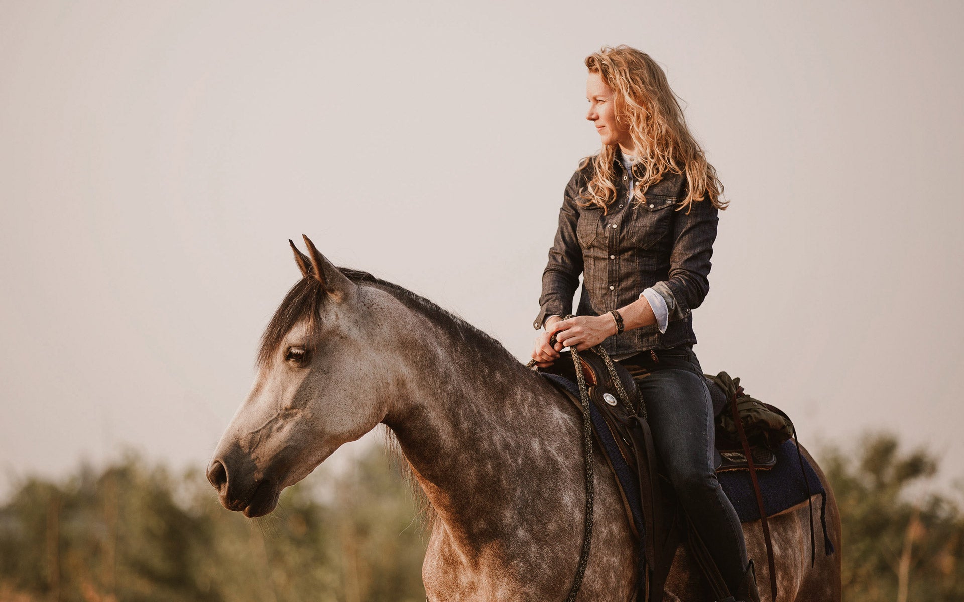 Innerbloom Horsemanship - Bridleless horse riding - neckrope - freedom